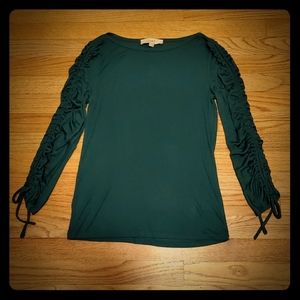 Cinched sleeve top